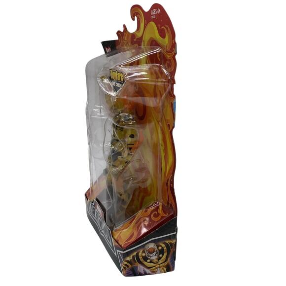 Marvel Legends ToyFare Fan's Choice Exclusive Action Figure A.O.A Sunfire - Picture 4 of 5